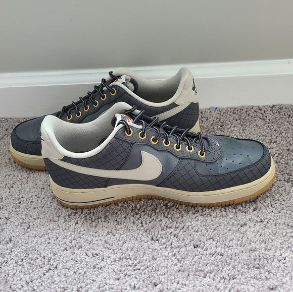 Nike Air Force 1 Dark Grey Bone Gum Bottom - Picture 10 of 13